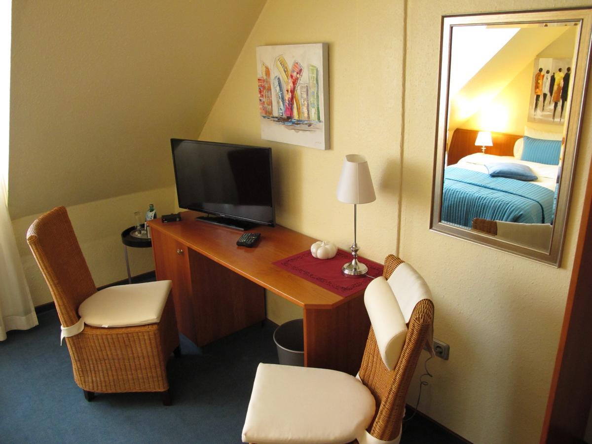 Burghotel Muenzenberg Exterior foto