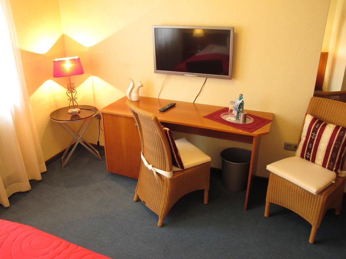 Burghotel Muenzenberg Exterior foto